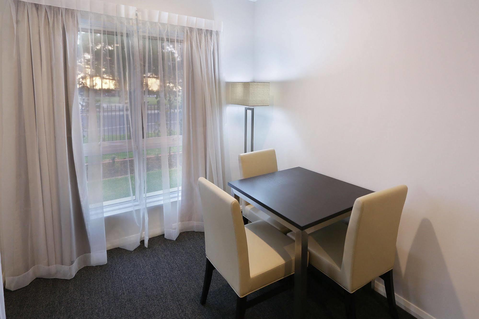 Best Western Plus Bolton On The Park Wagga Wagga Exterior foto